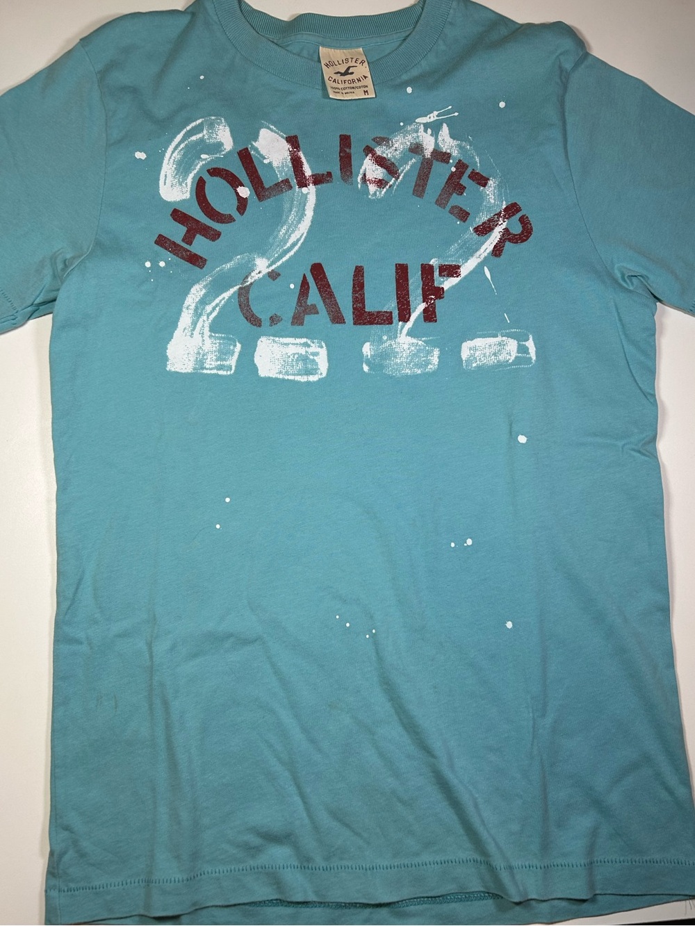 🔥2/$20 Mix & Match🔥Hollister Men's M Aqua Blue Maroon Graphic Tee Distressed